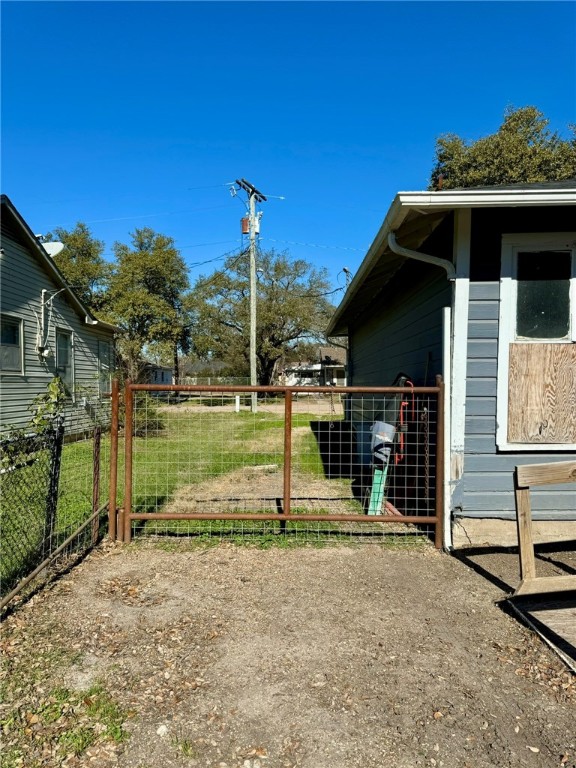 216 Bluebonnet Drive, Marlin, Texas image 35