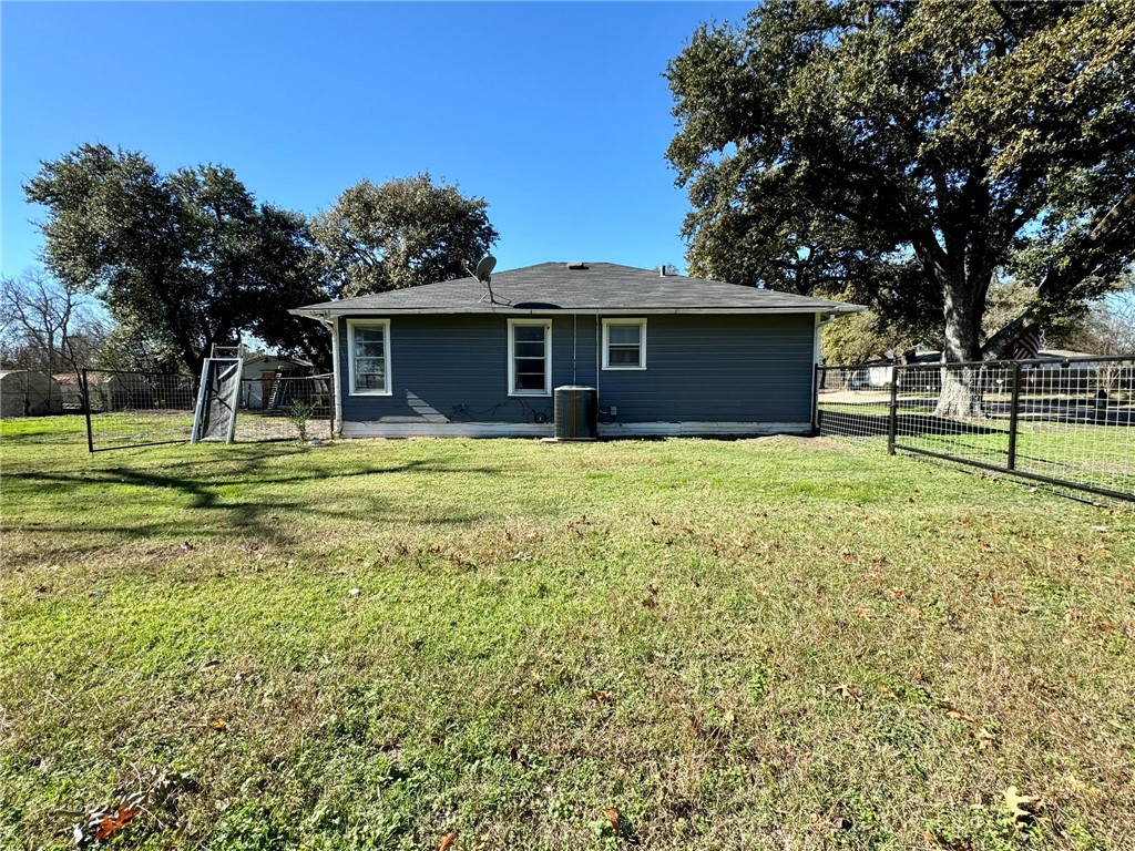 216 Bluebonnet Drive, Marlin, Texas image 44