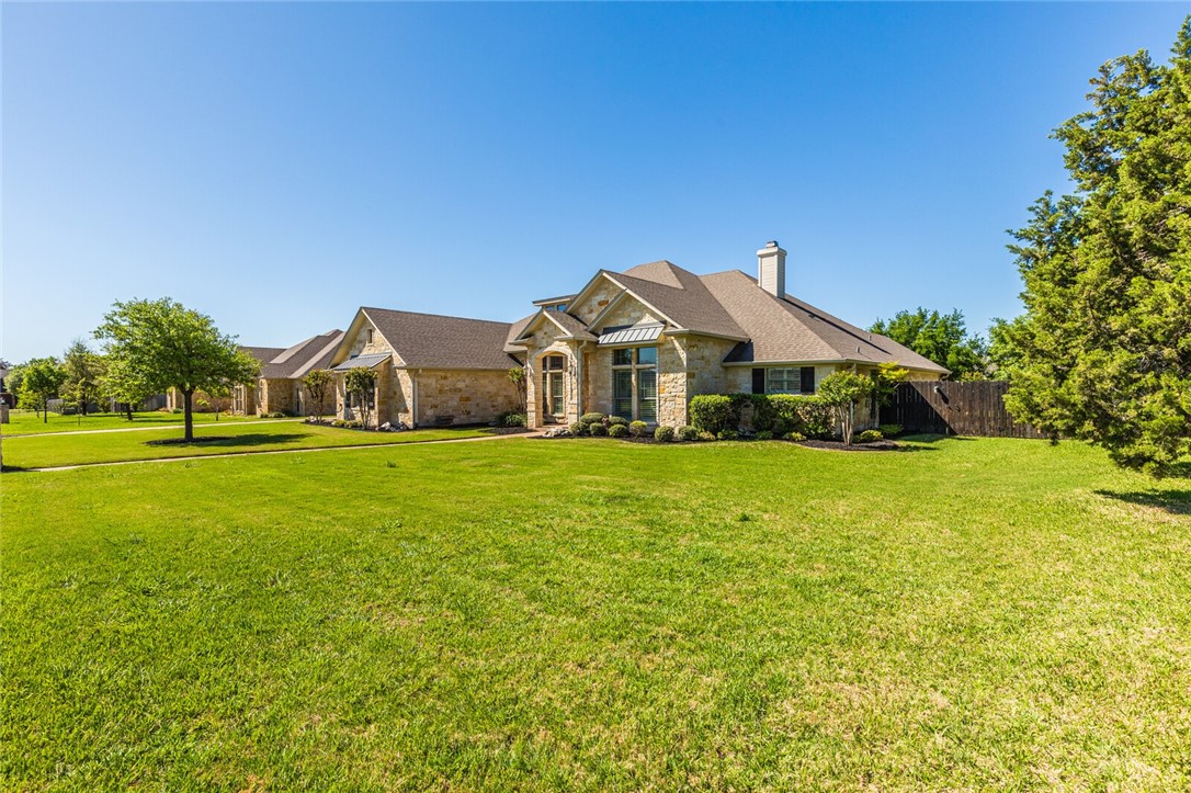 161 Deerfield Lane, Crawford, Texas image 3