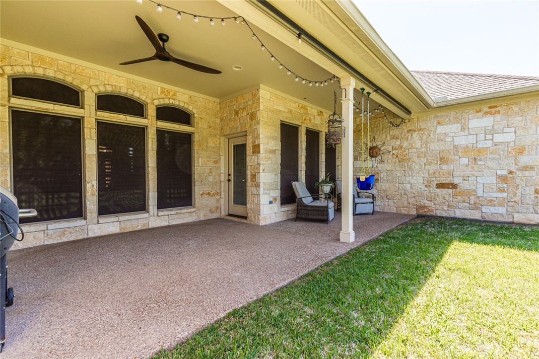 161 Deerfield Lane, Crawford, Texas image 12