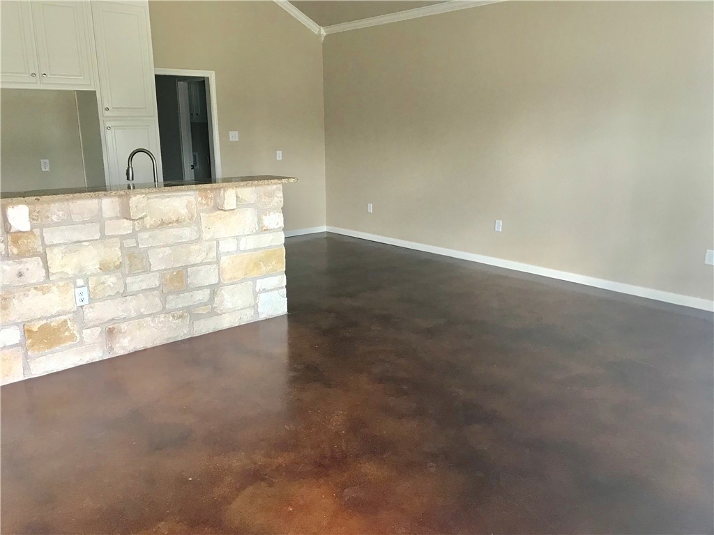 697 Park Street, McGregor, Texas image 3