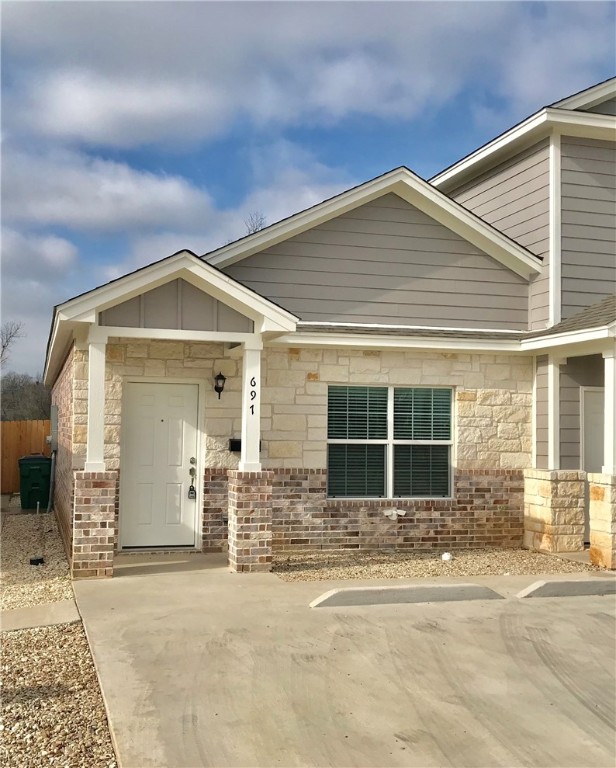 697 Park Street, McGregor, Texas image 1