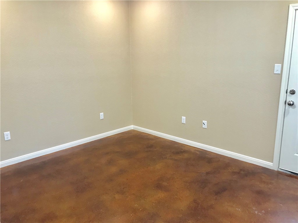697 Park Street, McGregor, Texas image 5