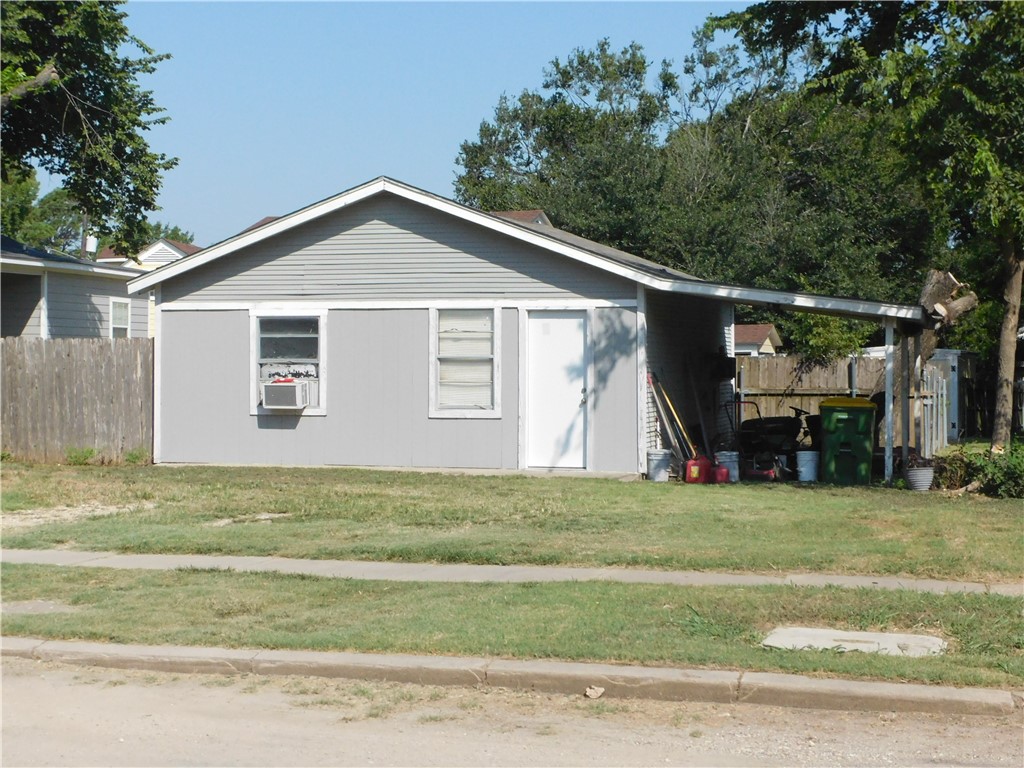 101 NE 7th Street, Hubbard, Texas image 39