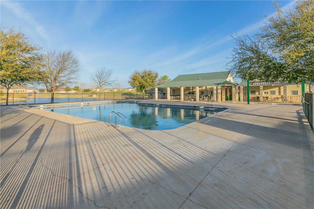704 Salisbury Drive, Woodway, Texas image 34
