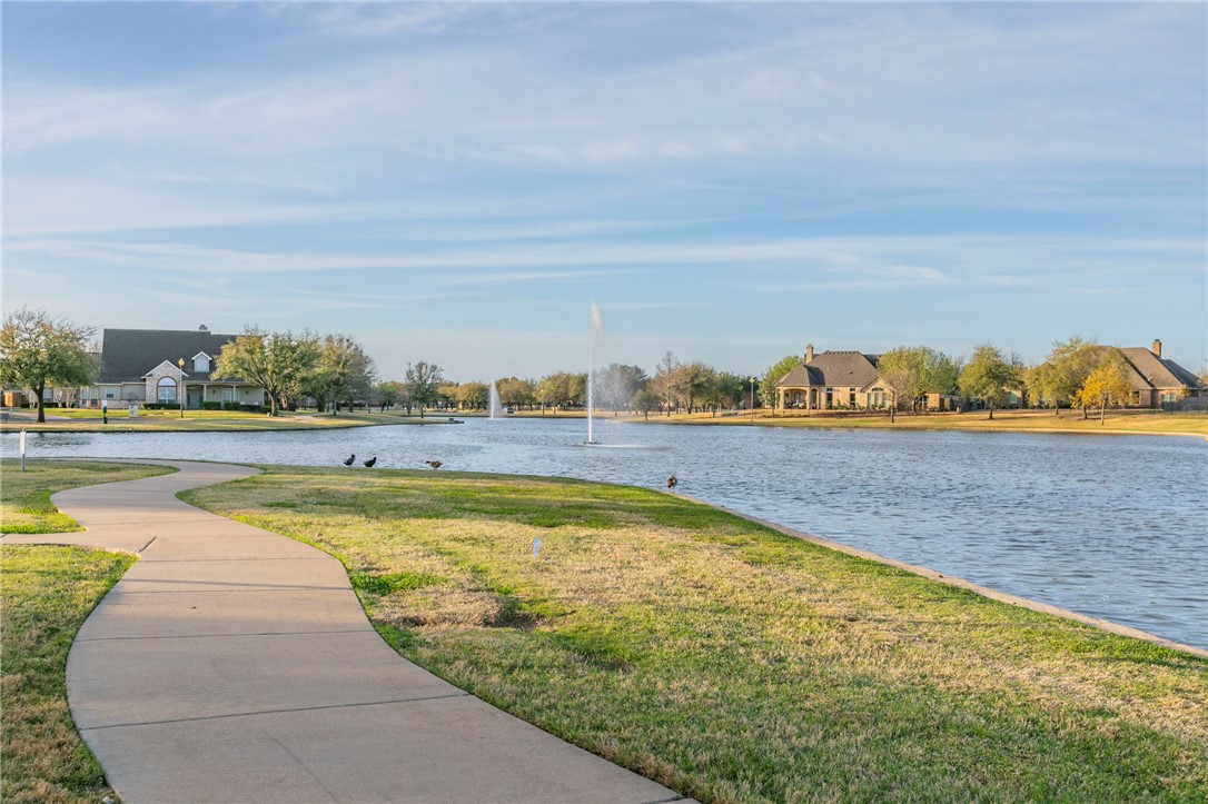 704 Salisbury Drive, Woodway, Texas image 31