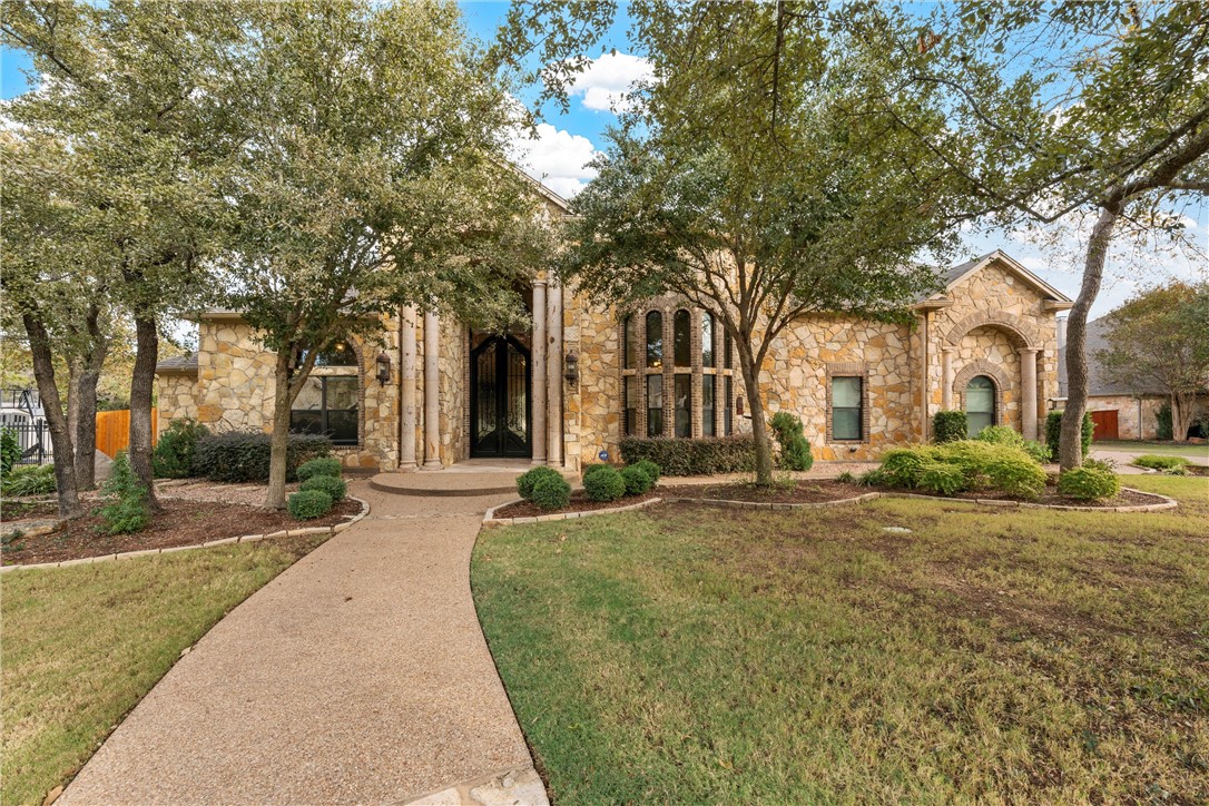 8460 Spicewood Springs Road, China Spring, Texas image 3