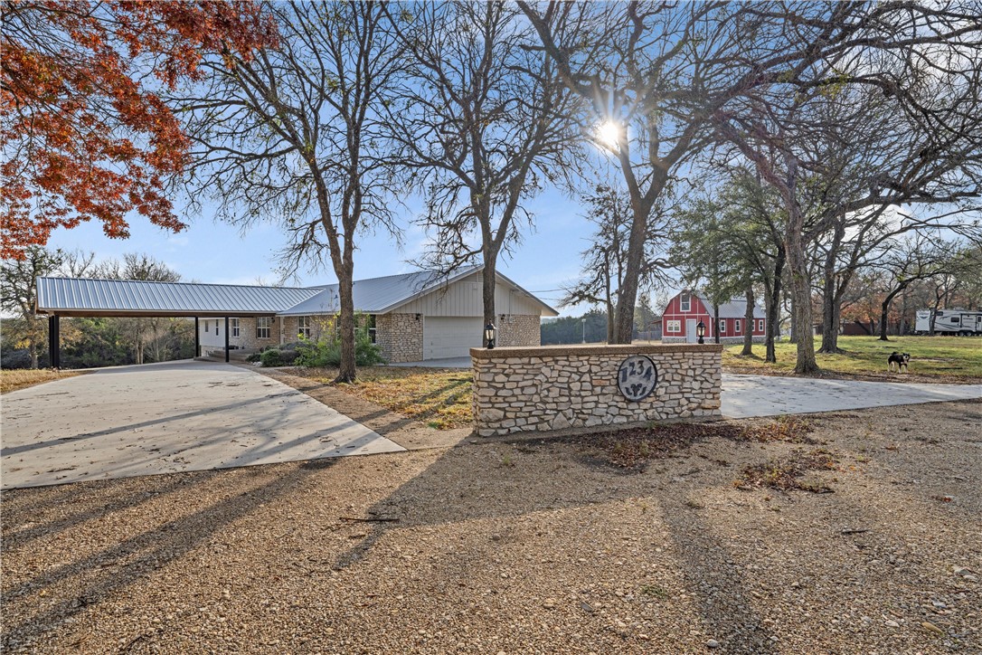 1234 Bend Of The Bosque Road, China Spring, Texas image 4