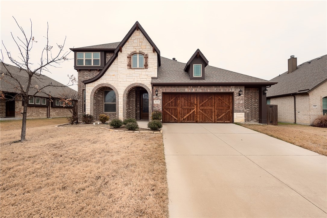 533 Hay Meadow Drive, Waxahachie, Texas image 1