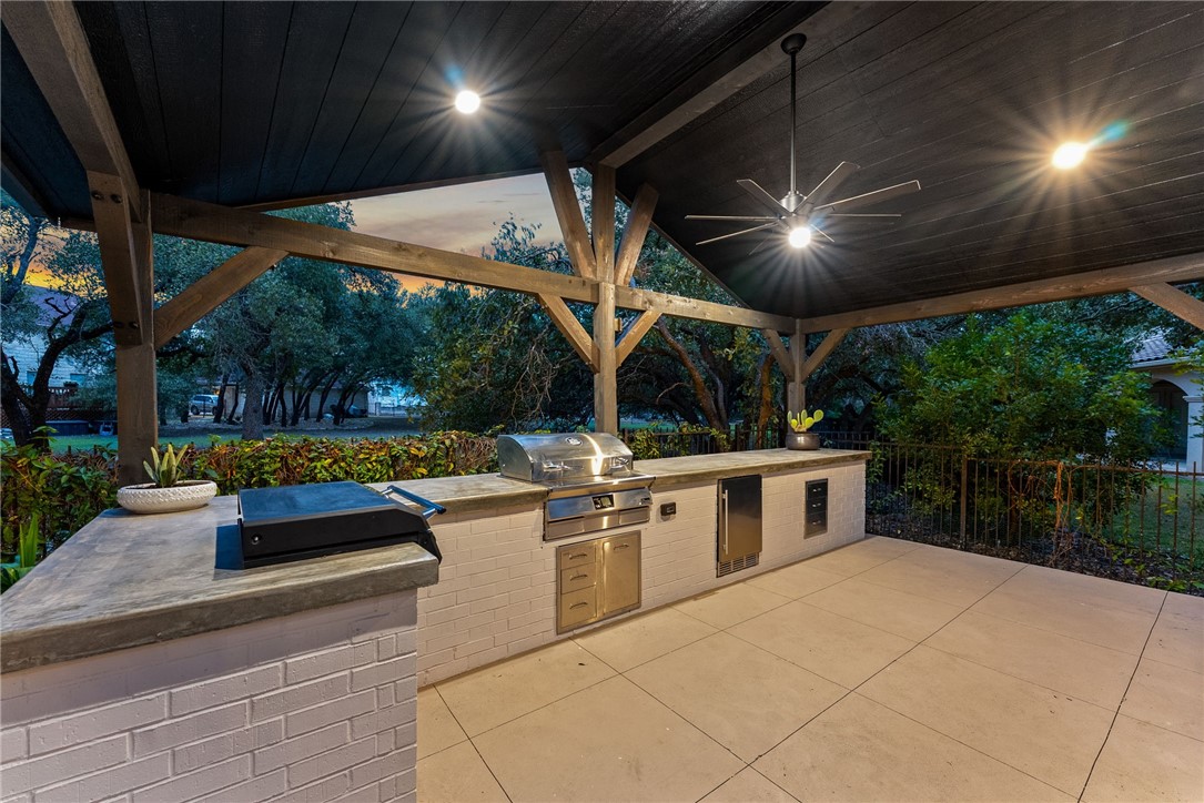 105 S Mcbrayer Street, Lorena, Texas image 3