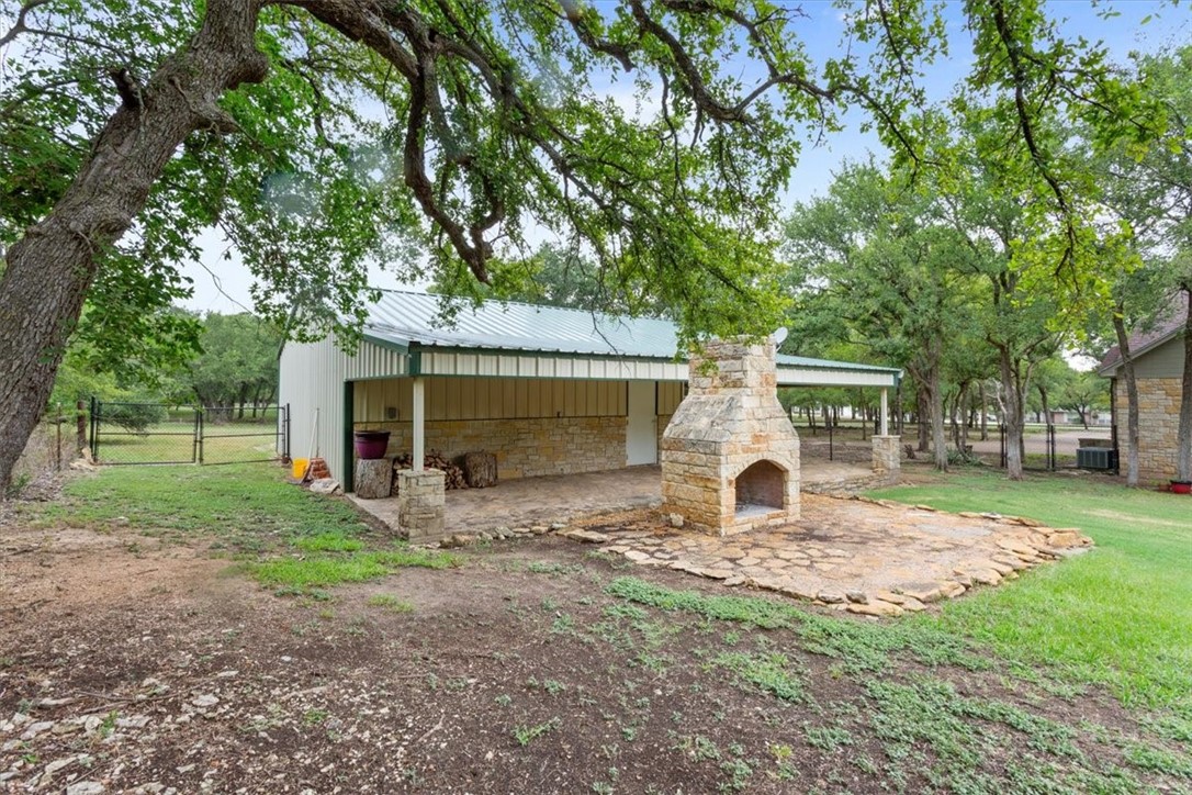 735 Winding Trail, Crawford, Texas image 35