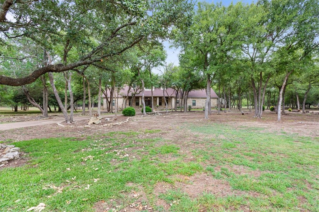 735 Winding Trail, Crawford, Texas image 4