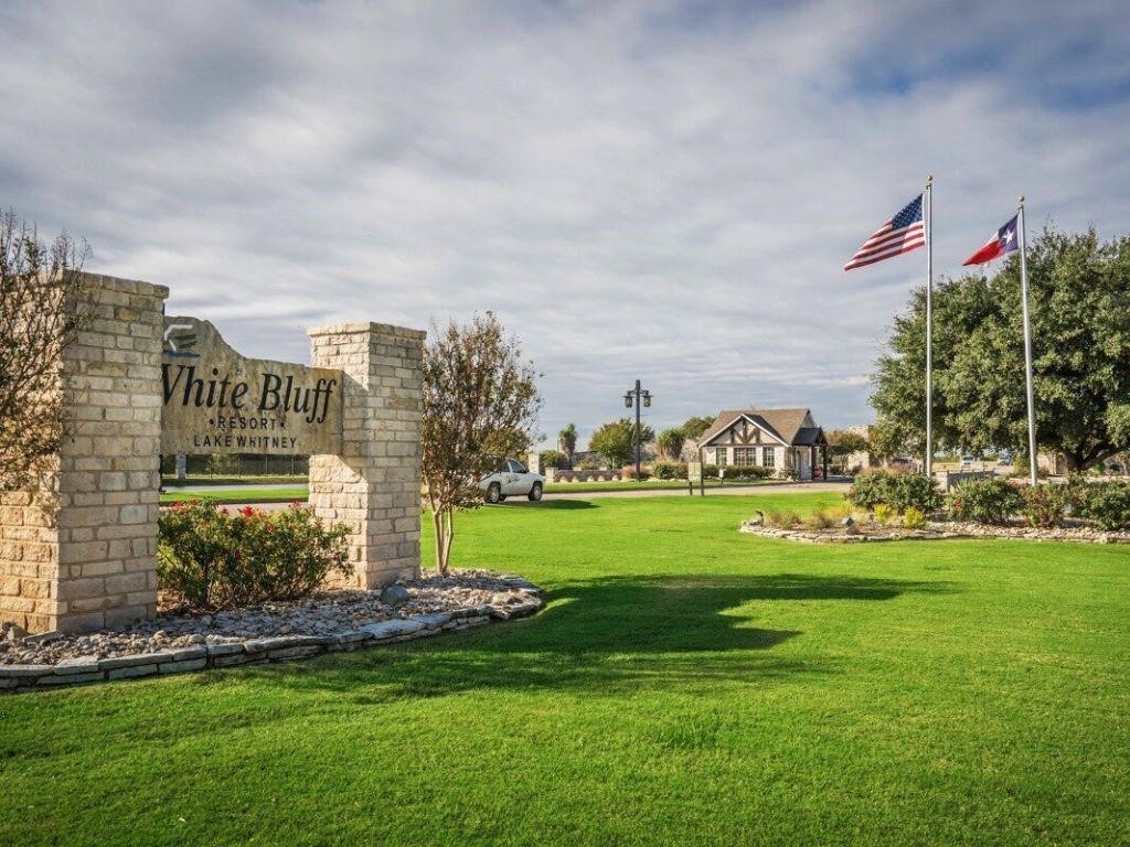 7124 Cedar Valley Drive, Whitney, Texas image 8