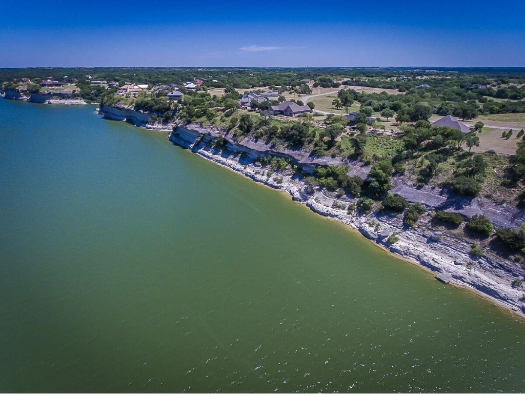 7124 Cedar Valley Drive, Whitney, Texas image 12