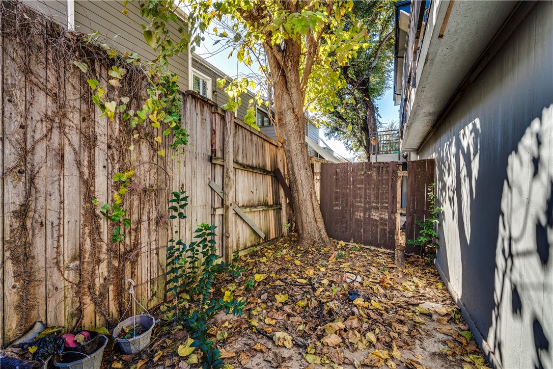 4020 Holland Avenue #101, Dallas, Texas image 5