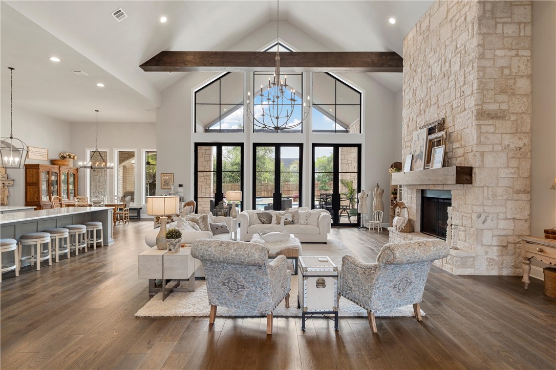 9010 Canyon Trail, McGregor, Texas image 11