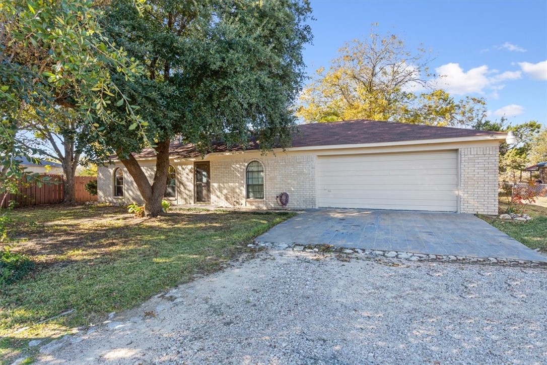 231 Lane Drive, Woodway, Texas image 3