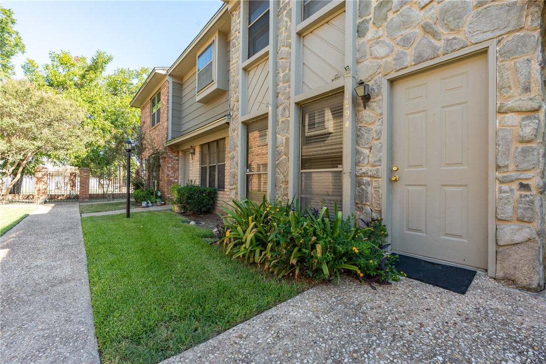 1294 Speight Avenue, Waco, Texas image 1