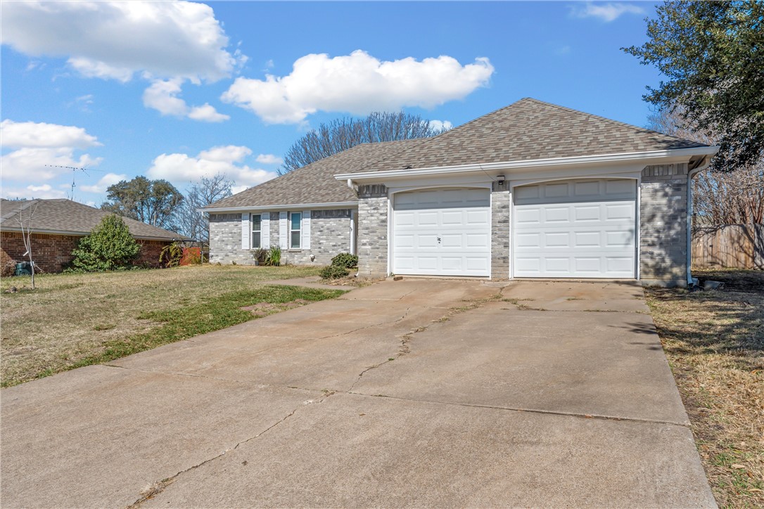 83 Delmore Drive, Hillsboro, Texas image 3
