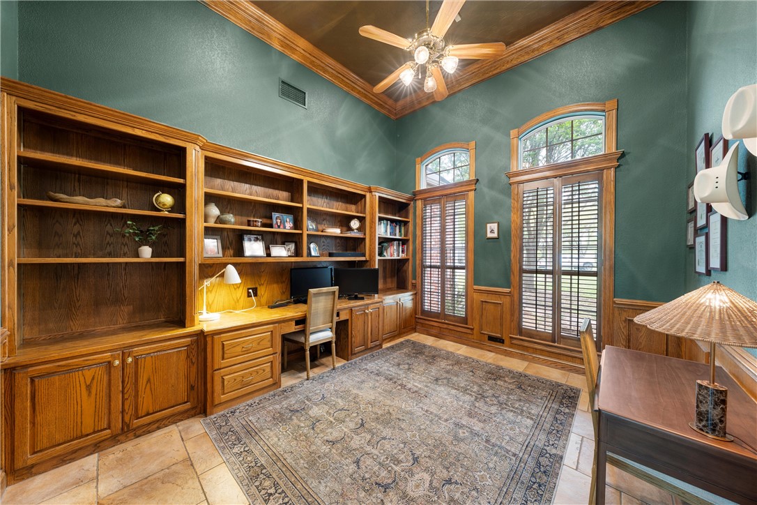 12002 Woodfall Circle, Woodway, Texas image 8
