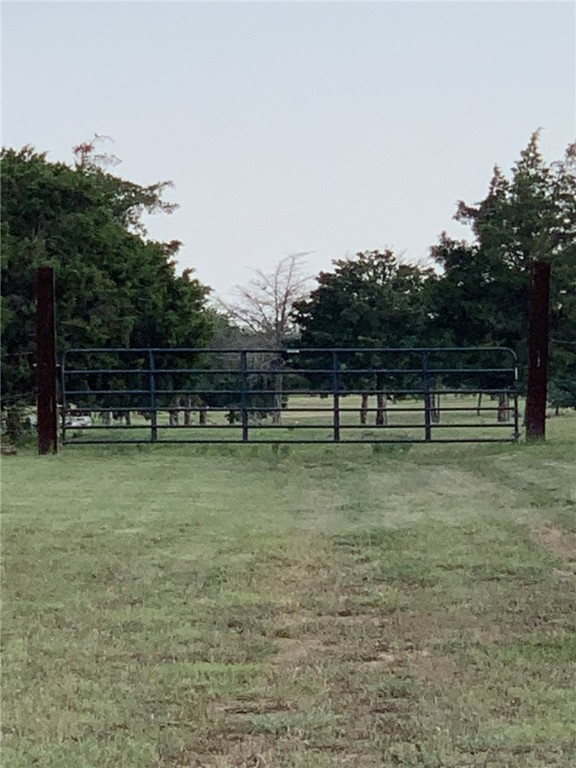 10708 China Spring Hwy Road, Waco, Texas image 2