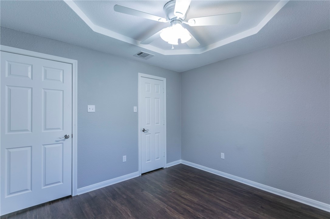 917 Crested Butte Drive, Hewitt, Texas image 21
