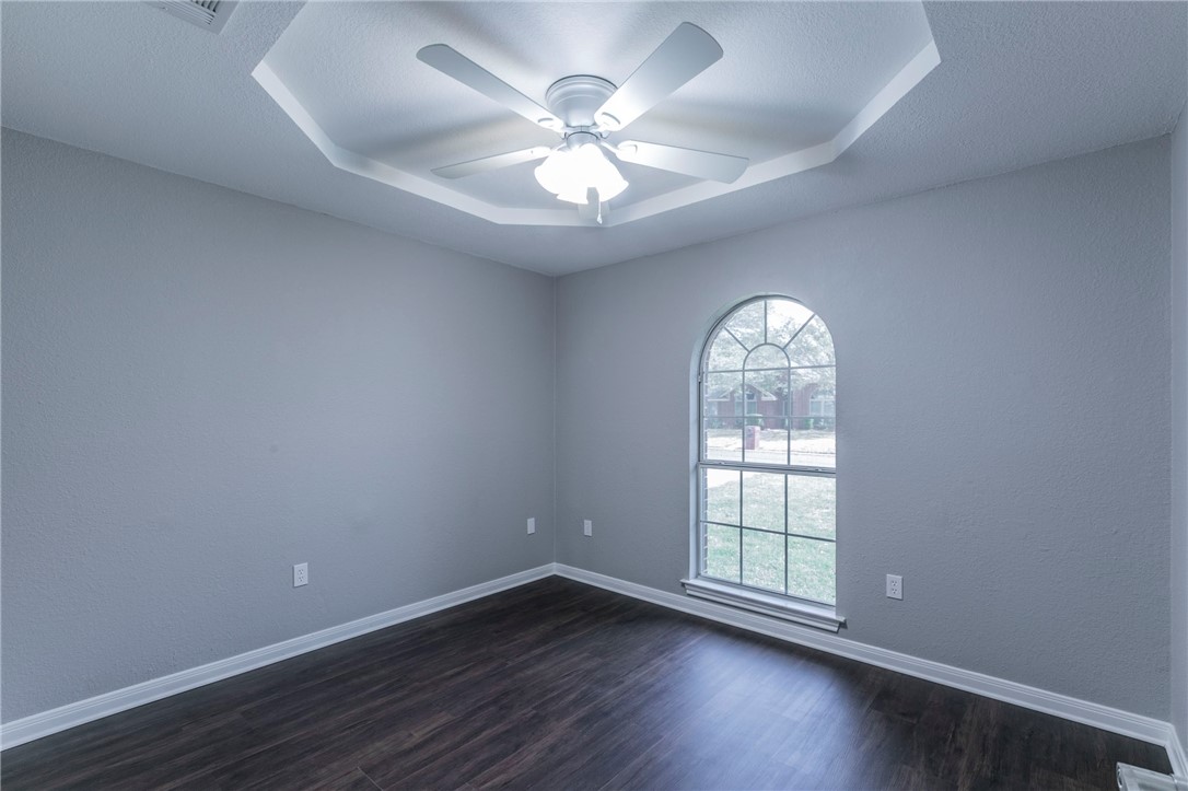 917 Crested Butte Drive, Hewitt, Texas image 20