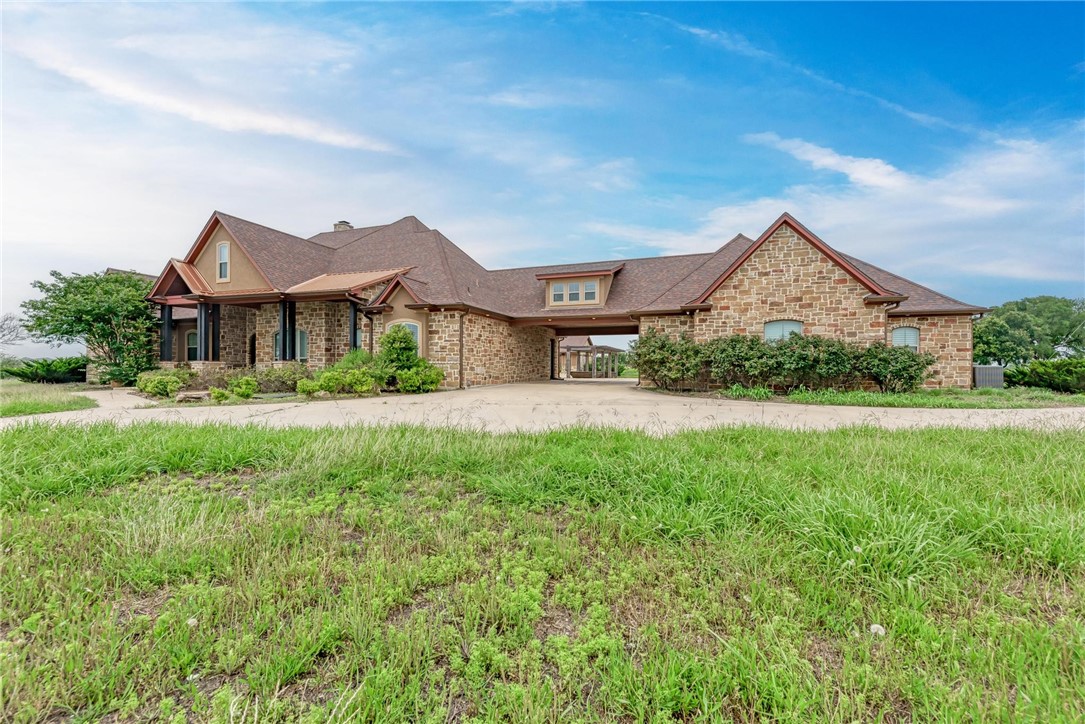 818 Cr 303 Road, Oglesby, Texas image 6