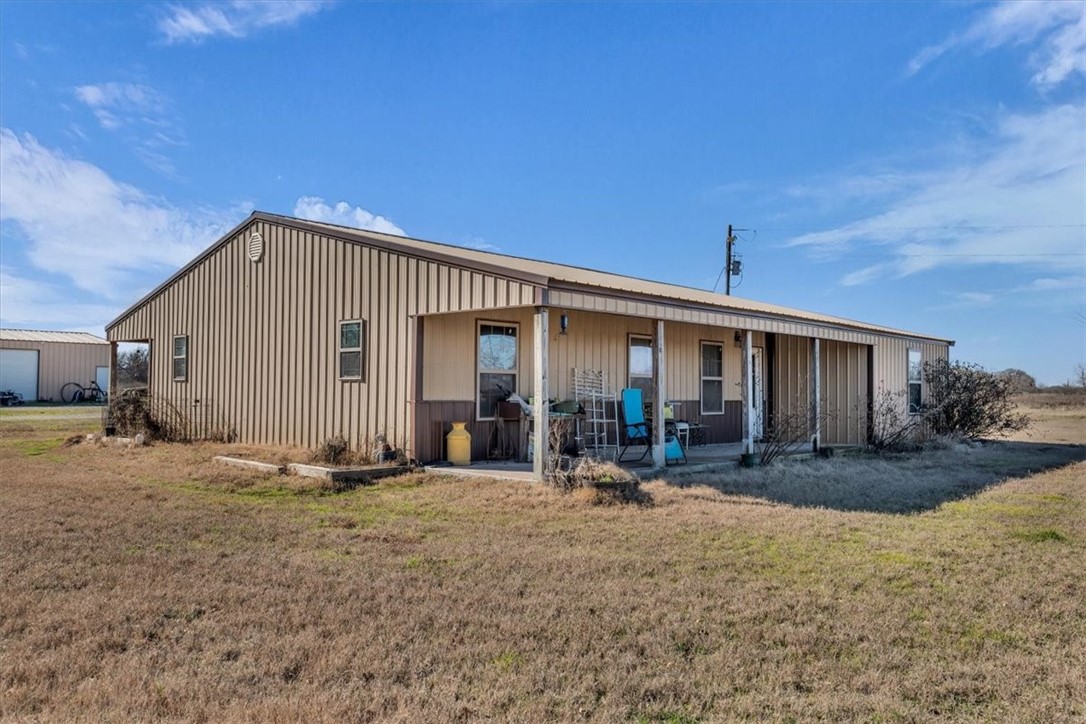 1347 Lcr 152, Mount Calm, Texas image 2