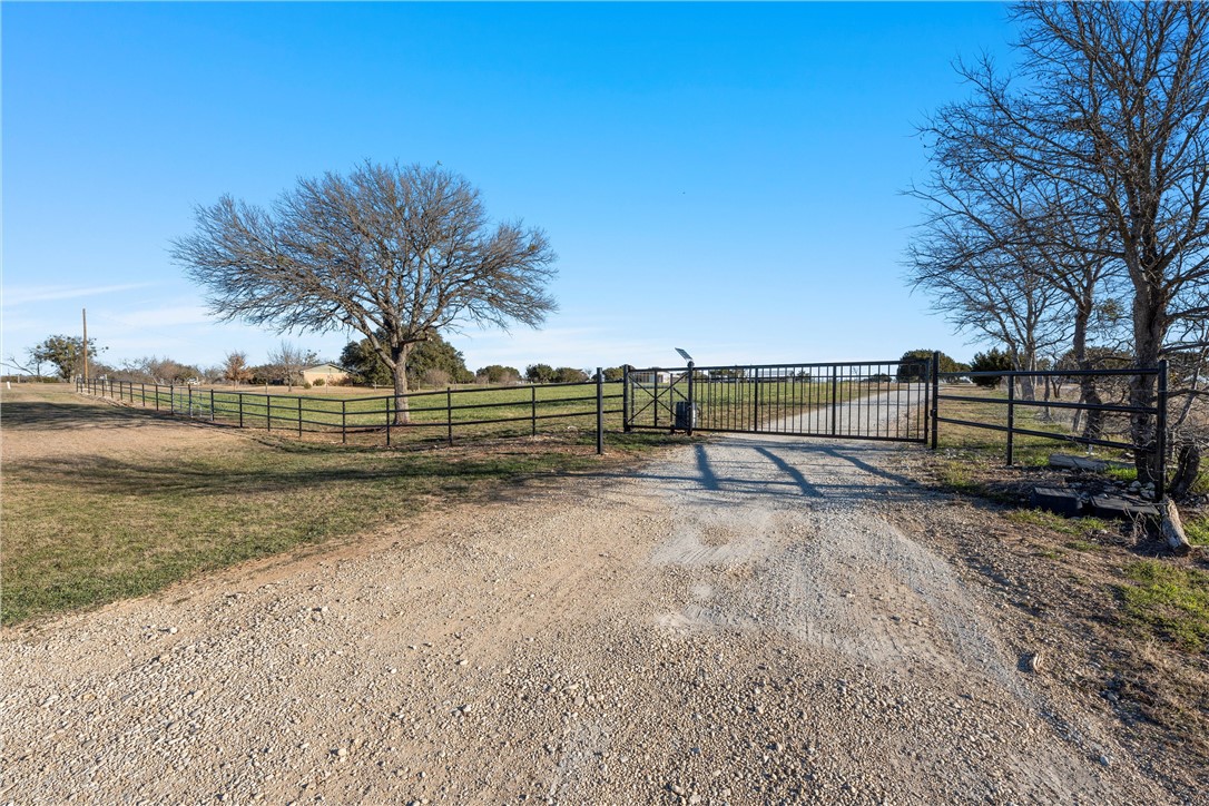 600 Old Ranch Road, China Spring, Texas image 2