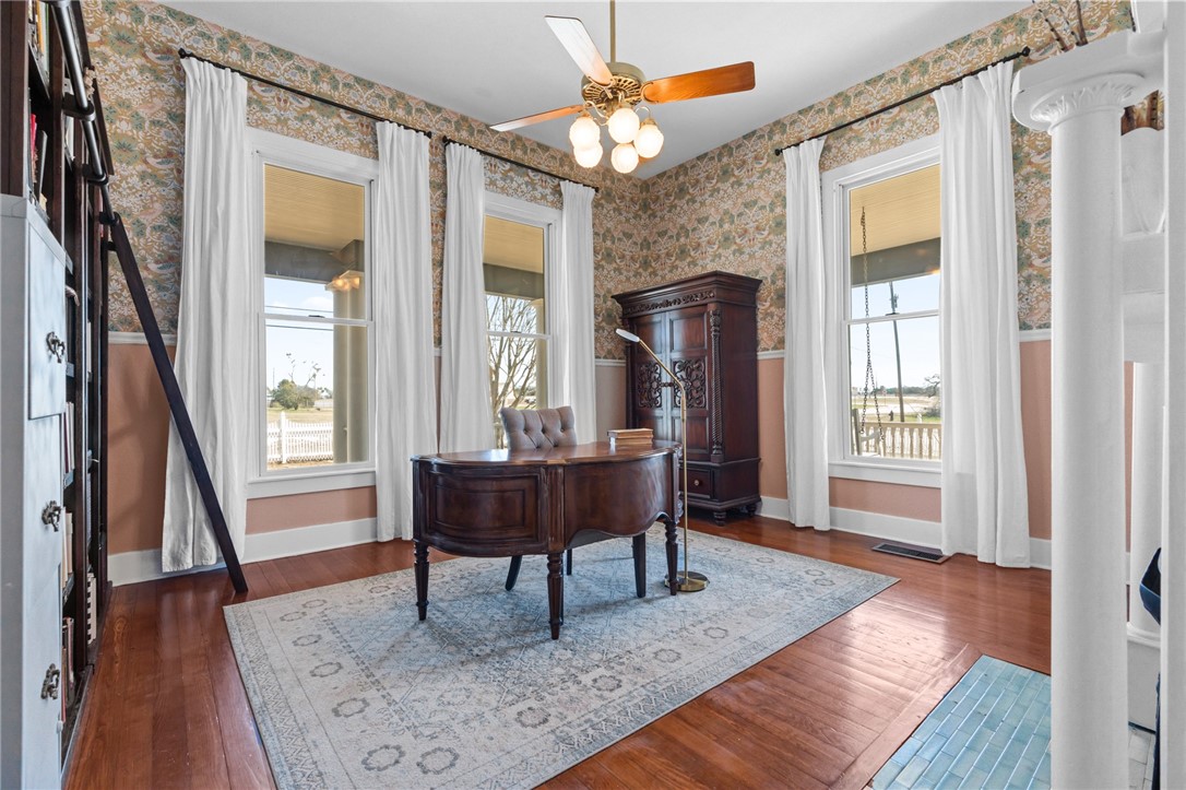 406 S Bordon Street, Lorena, Texas image 22