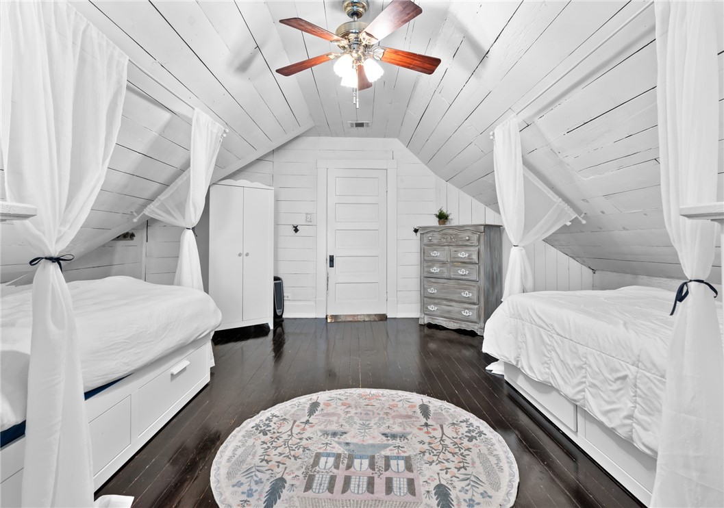 406 S Bordon Street, Lorena, Texas image 34