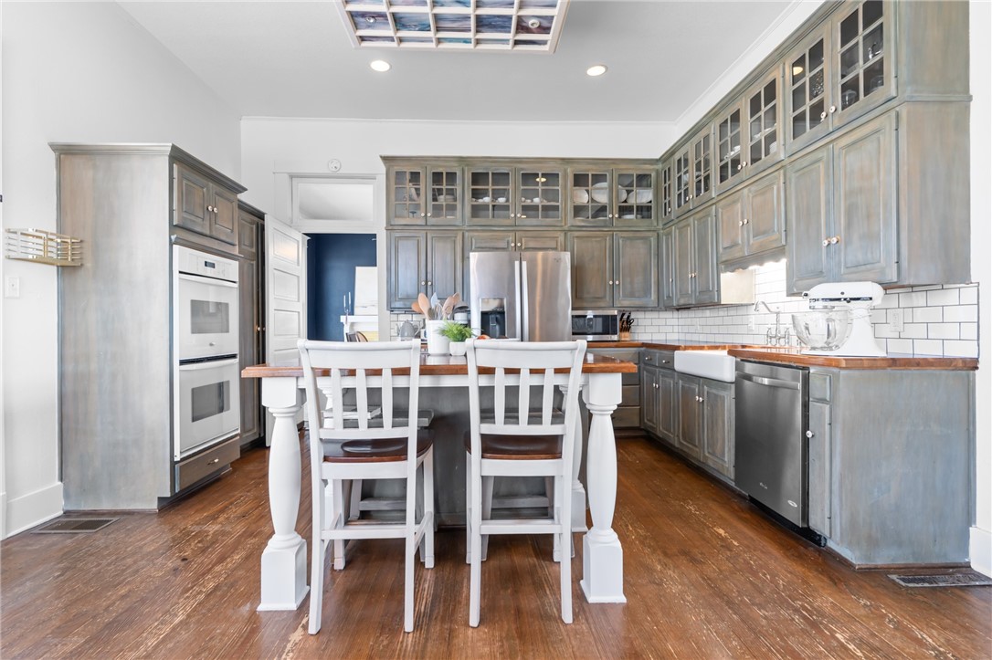 406 S Bordon Street, Lorena, Texas image 13