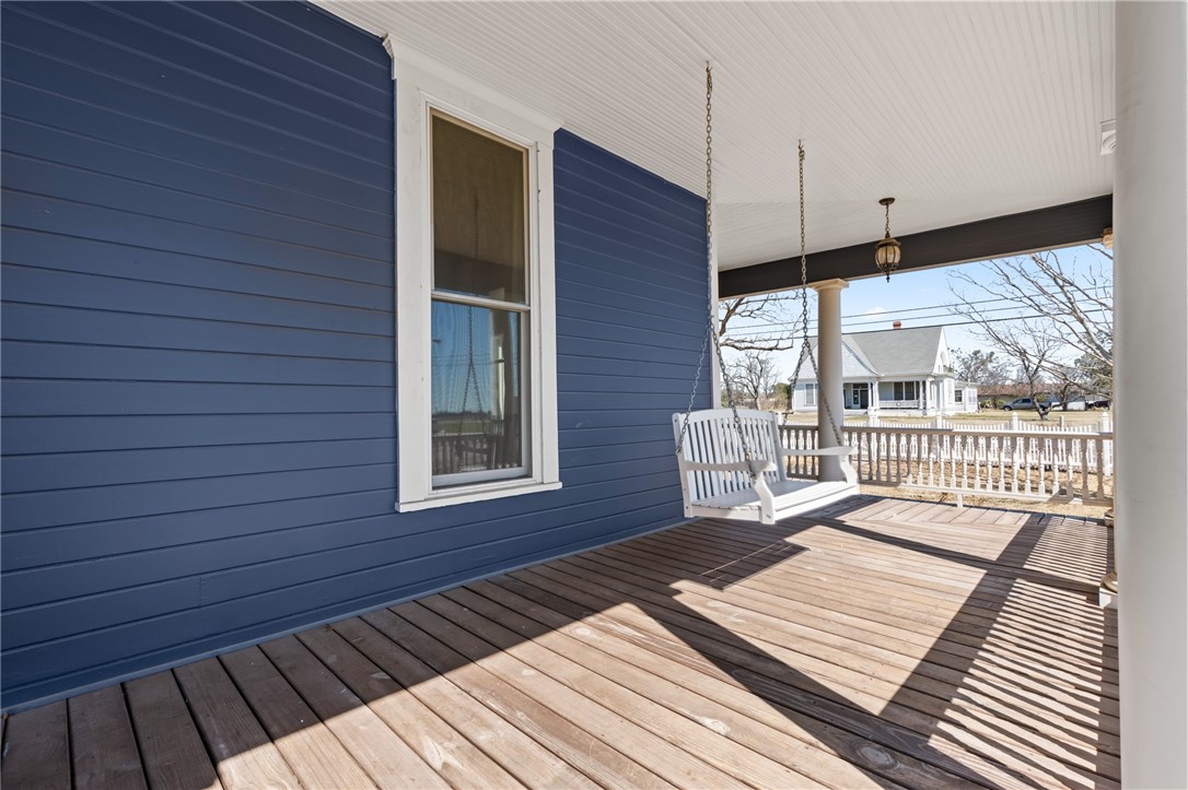406 S Bordon Street, Lorena, Texas image 3
