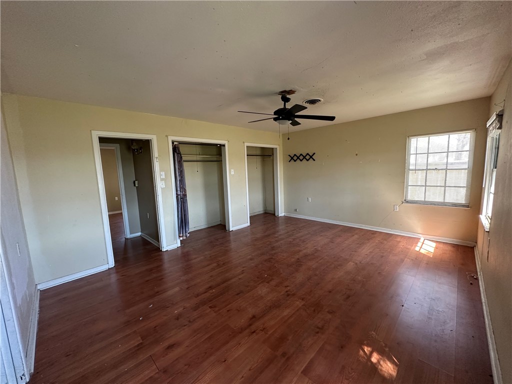 1120 Tamarisk Drive, Mexia, Texas image 37