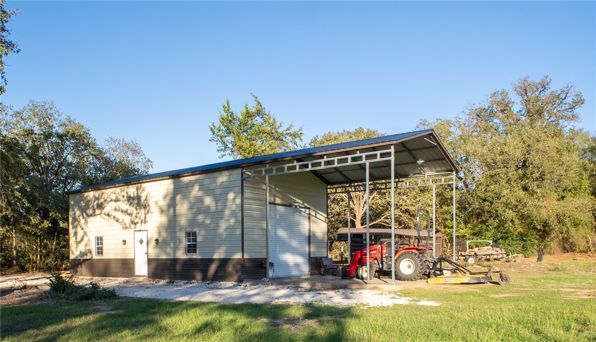 2172 SE Cr 2320, Streetman, Texas image 39