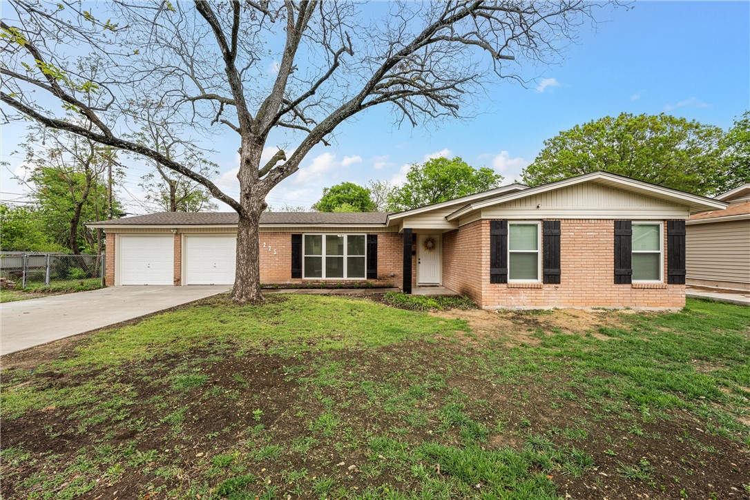 1225 Meadowbrook Road, Waco, Texas image 1