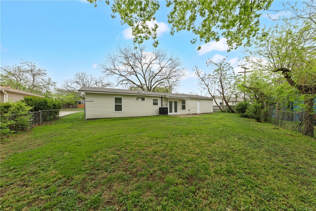 1225 Meadowbrook Road, Waco, Texas image 20