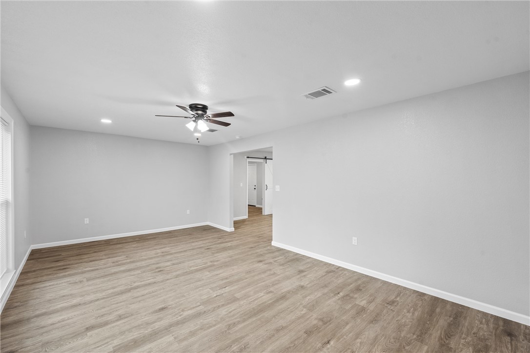 1225 Meadowbrook Road, Waco, Texas image 3