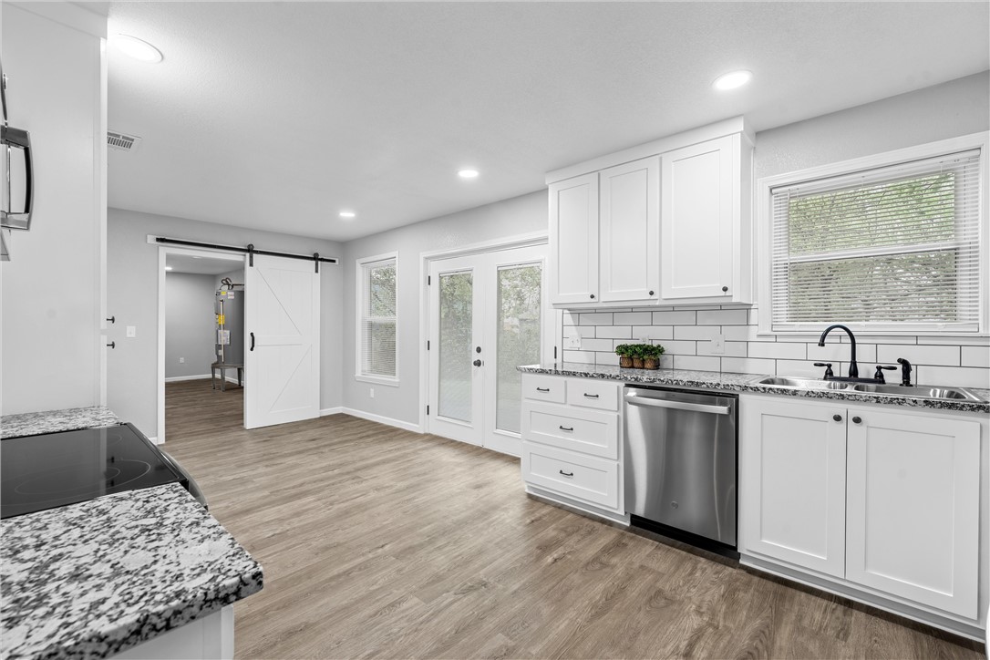 1225 Meadowbrook Road, Waco, Texas image 7