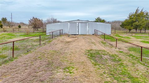 A home in Mexia