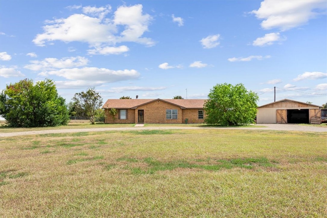 557 Quail Haven Drive, China Spring, Texas image 4