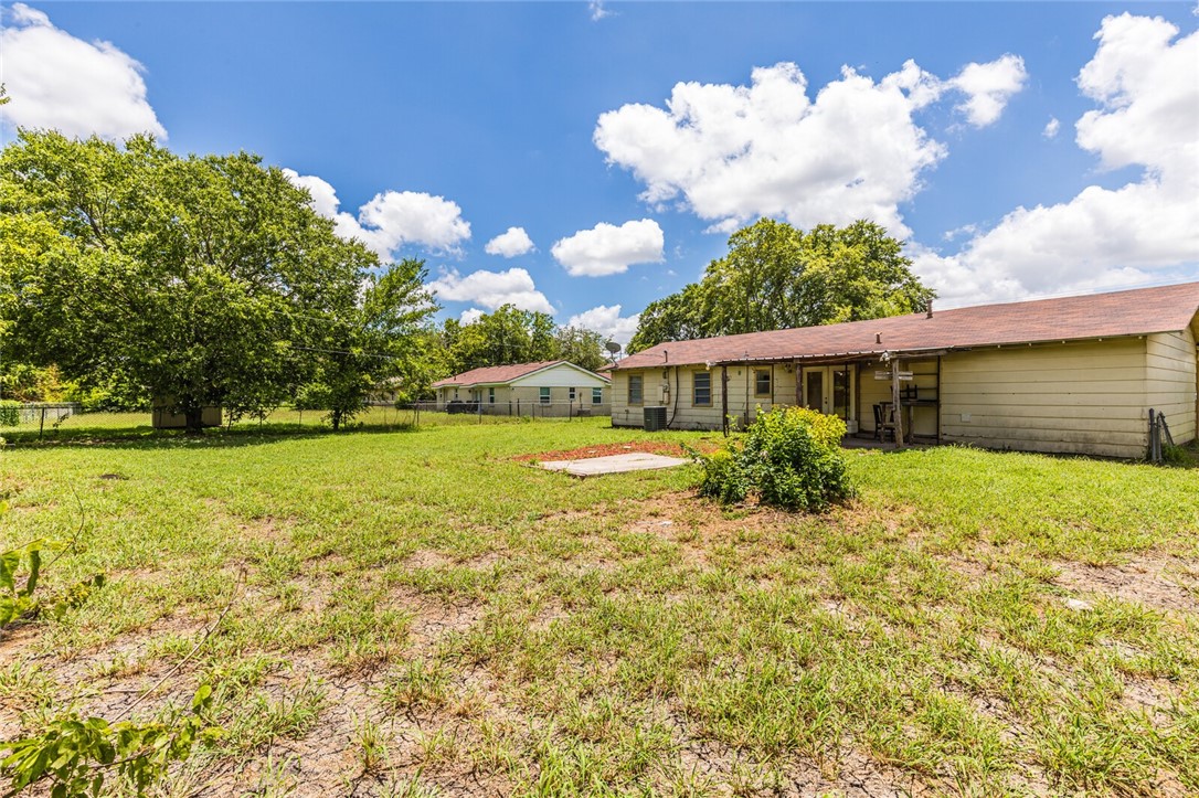 704 4th Street, Eddy, Texas image 8