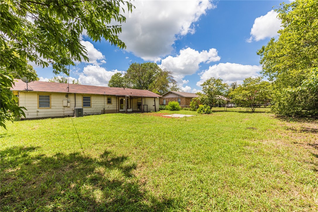 704 4th Street, Eddy, Texas image 11