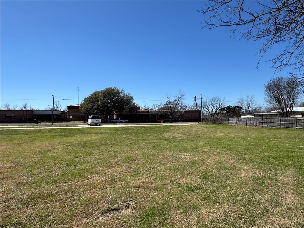 Lot 2B-3 5th Street, Lott, Texas image 5