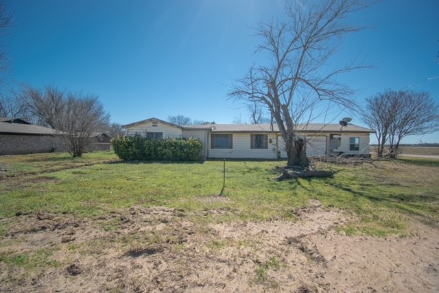 1002 Eagle Drive, Eddy, Texas image 2