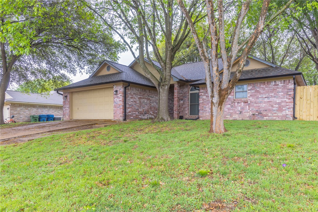240 Cross Country Drive, Hewitt, Texas image 19
