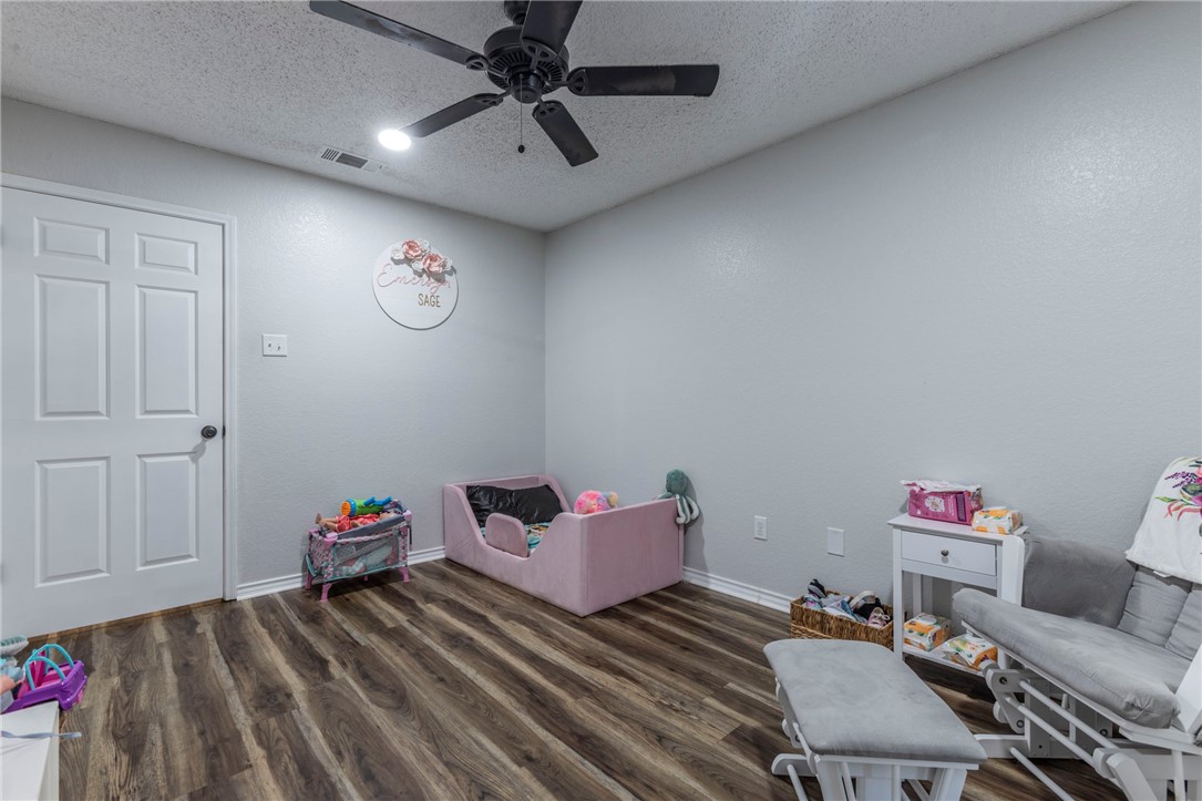 240 Cross Country Drive, Hewitt, Texas image 18