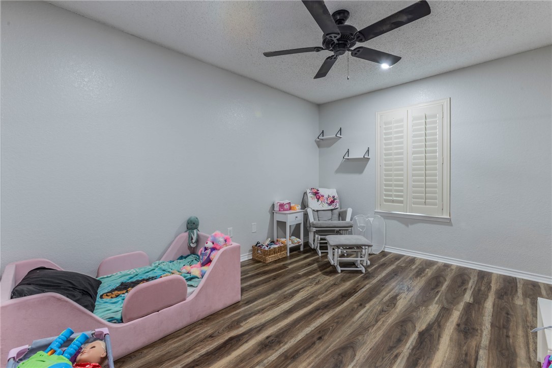 240 Cross Country Drive, Hewitt, Texas image 17