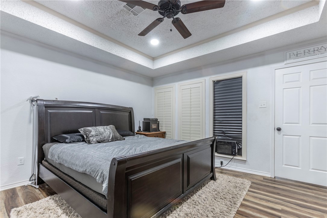 240 Cross Country Drive, Hewitt, Texas image 10